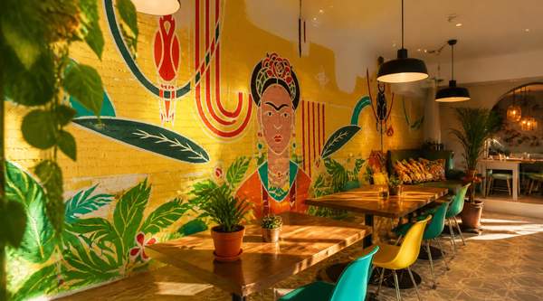 3 Essential Things to Know Before Commissioning a Custom Mural from Artist Painters Chicago